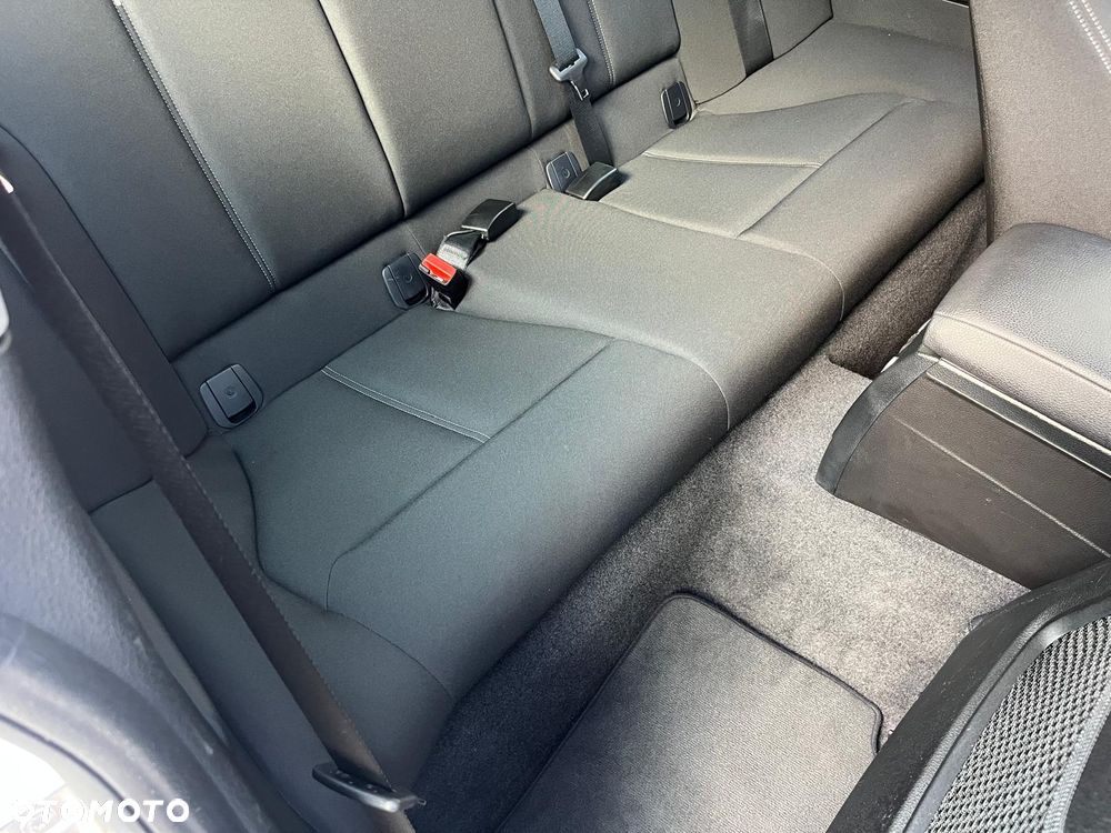 BMW Seria 1 116i Sport Line - 9