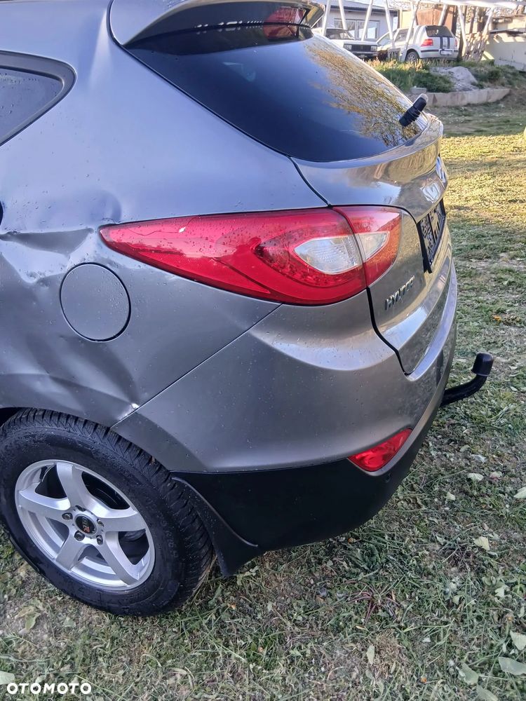 Hyundai ix35 2.0 CRDi 4WD Automatik Fifa World Cup Gold Edition - 4