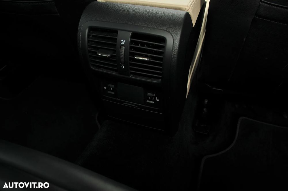 Volkswagen Passat CC 2.0 TDI DSG - 17