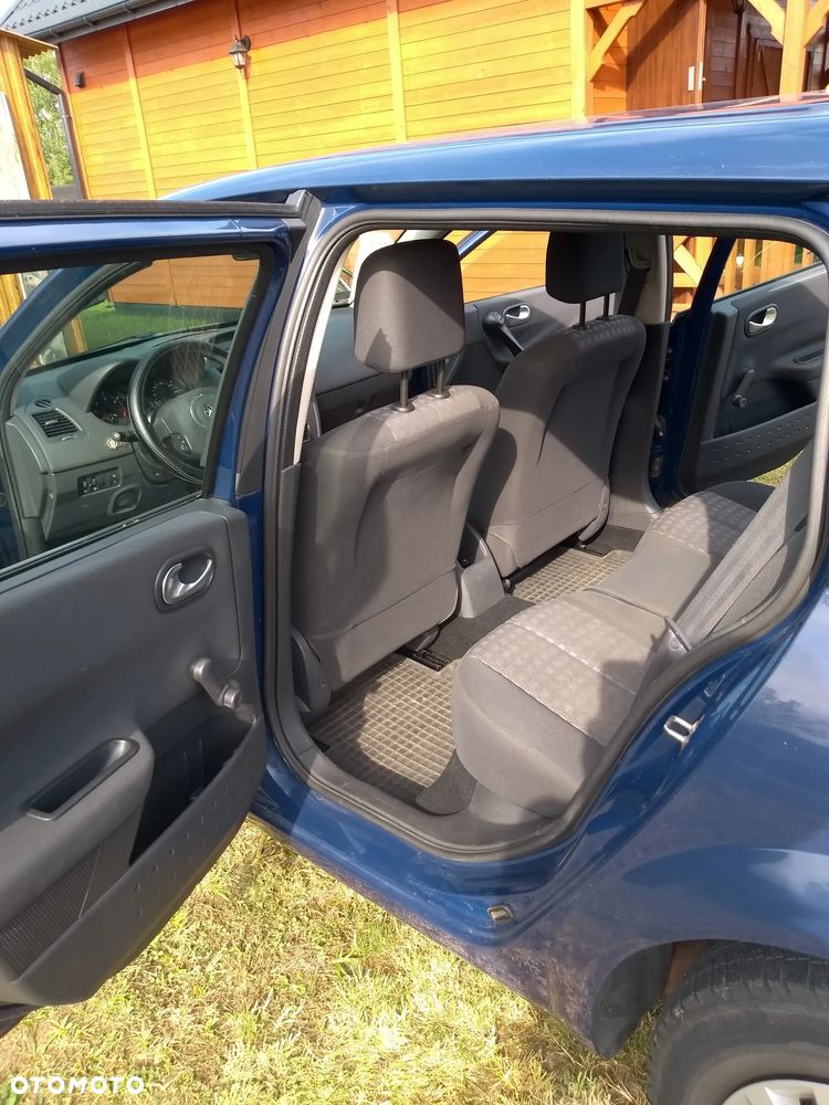 Renault Megane 1.5 dCi Authentique - 10