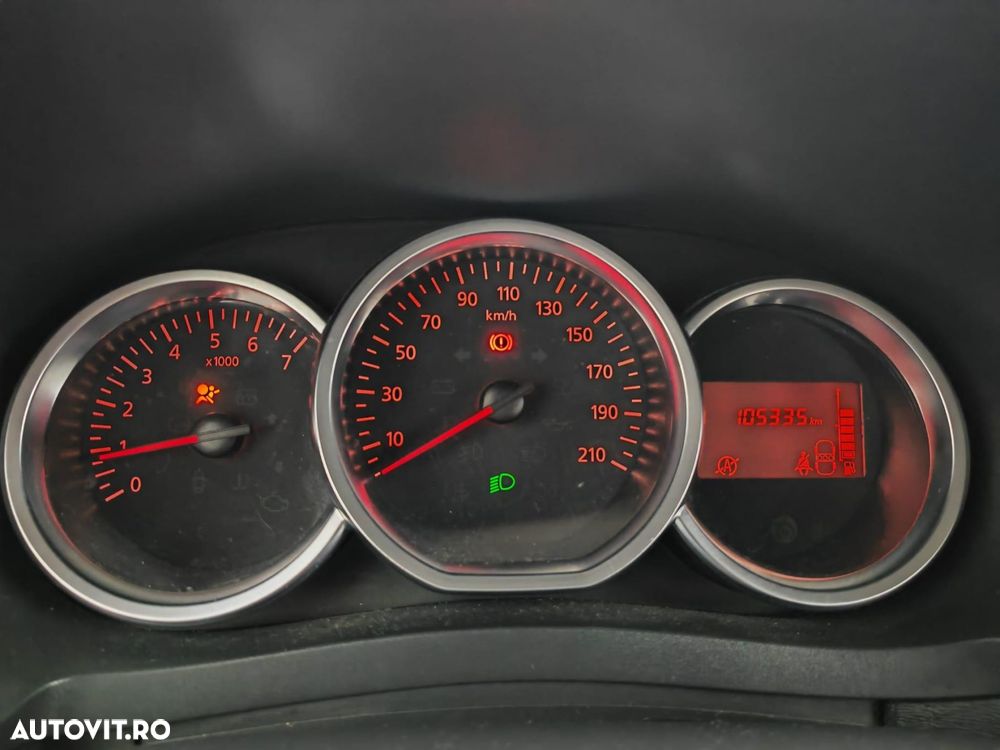 Dacia Lodgy 1.5 Blue dCi Stepway - 8