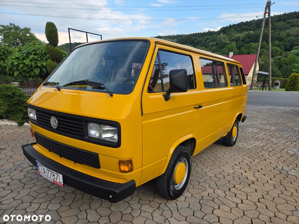 Volkswagen Transporter - 1