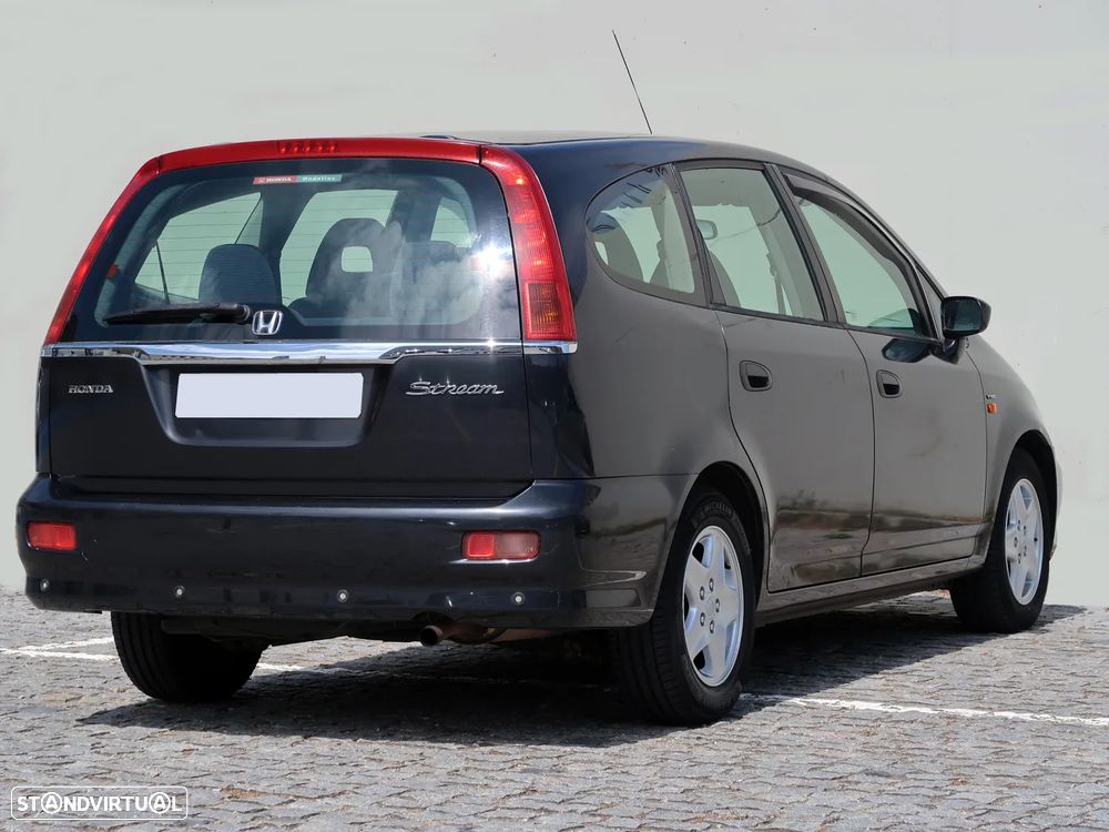 Honda Stream 1.7 ES - 9
