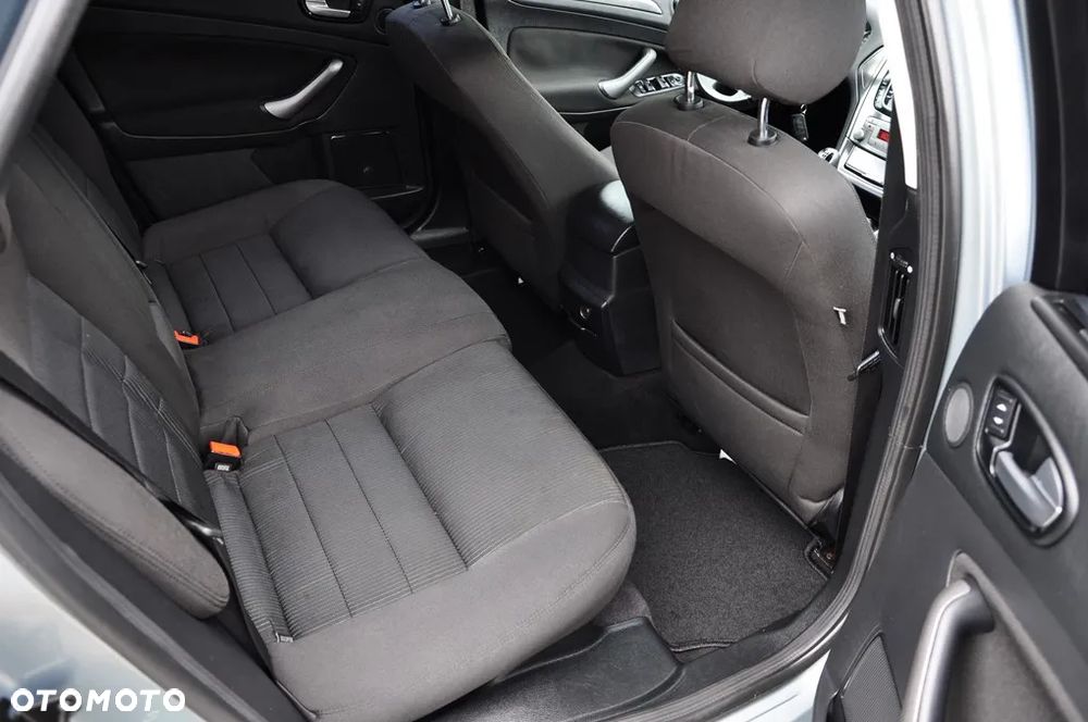 Ford Mondeo 2.0 FF Titanium - 26
