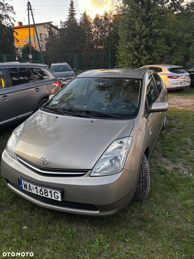 Toyota Prius 1.5 VVT-i Sol - 3