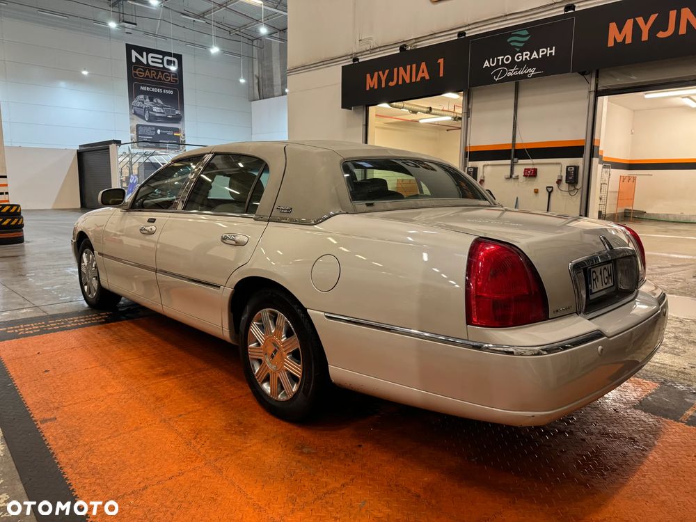 Lincoln Town Car 4.6 Signature - 14