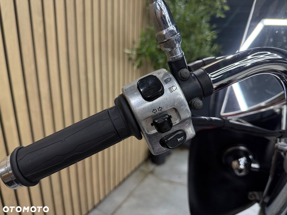 Moto Guzzi EV Californian - 25