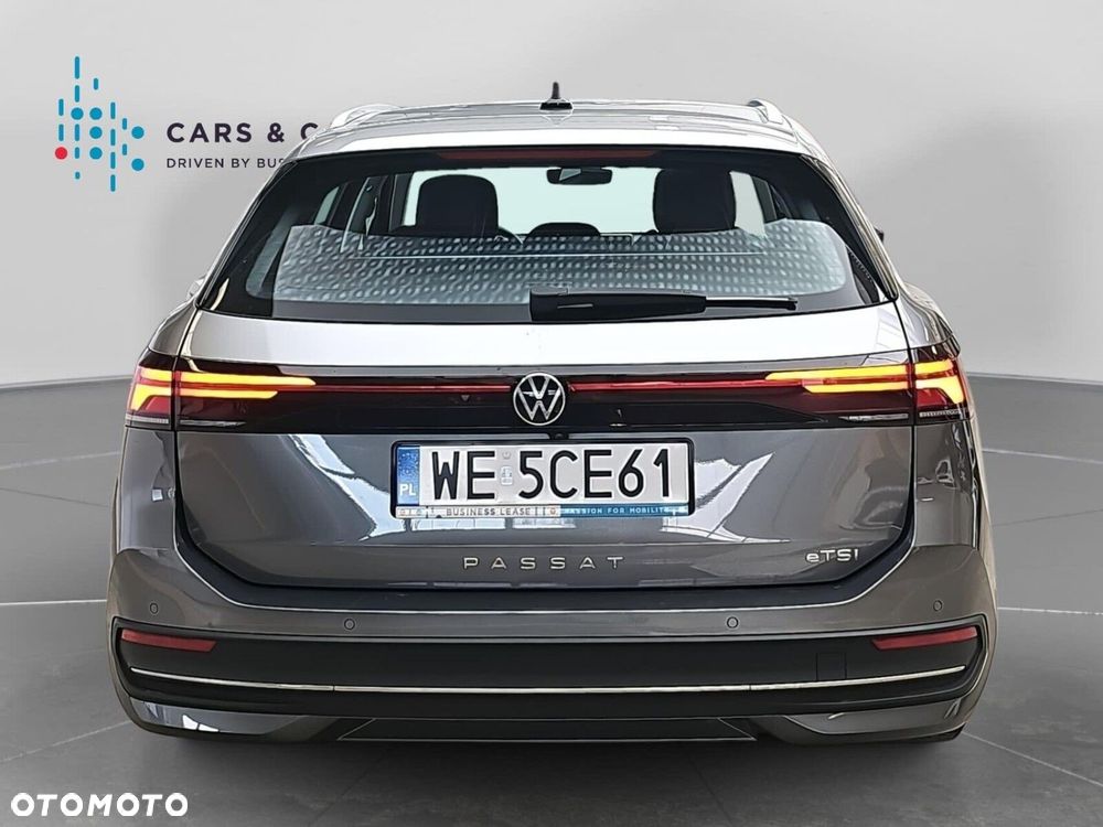 Volkswagen Passat - 26