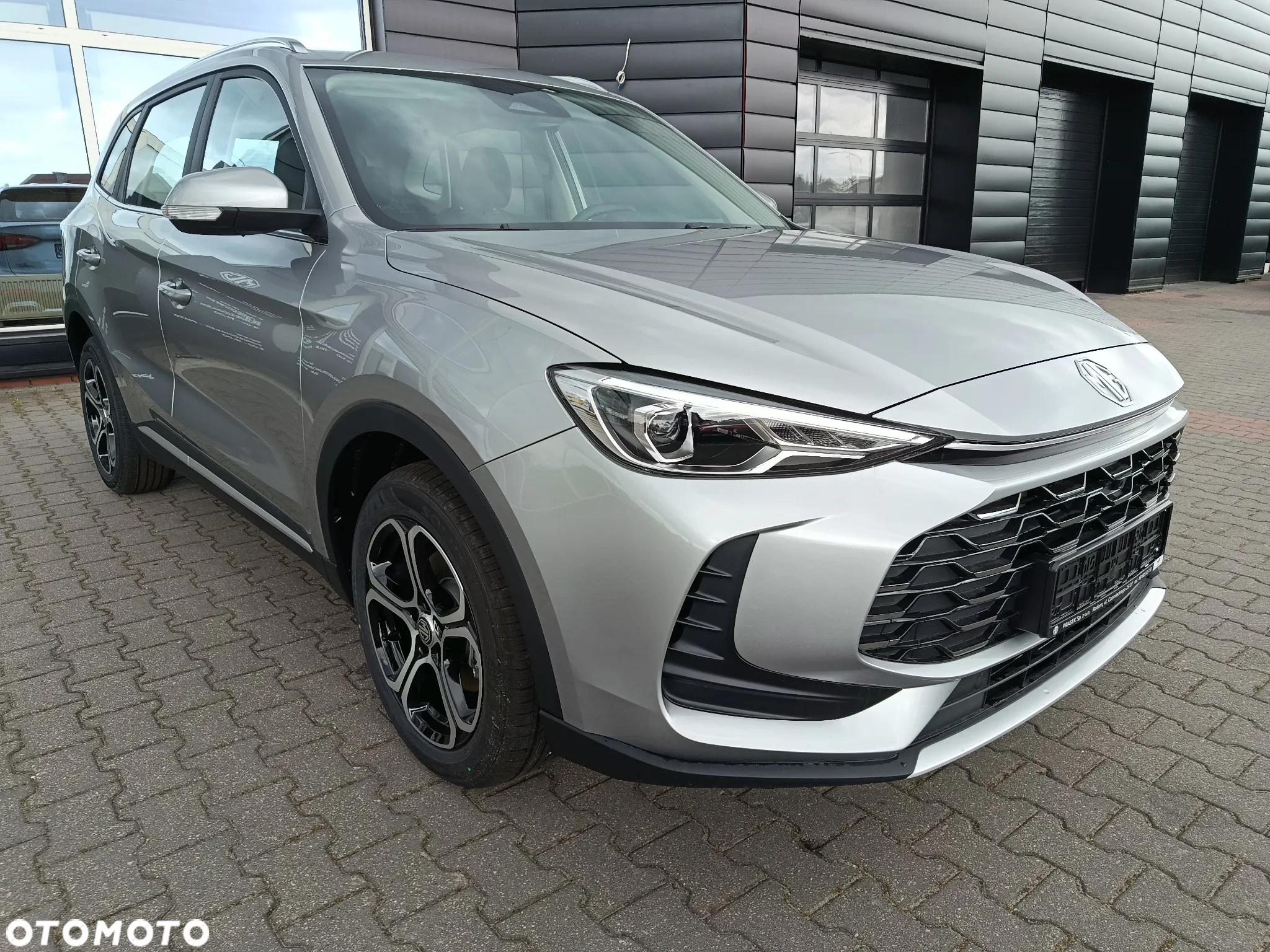MG ZS Hybrid+ - 5