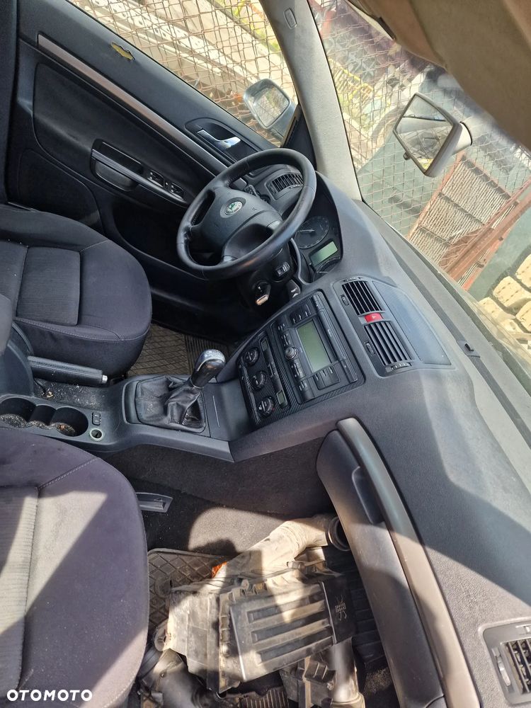 Skoda octavia II 1.9 tdi BJB skrzynia 5b ELE na części - 9