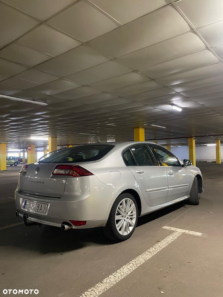 Renault Laguna 2.0 dCi Initiale - 7