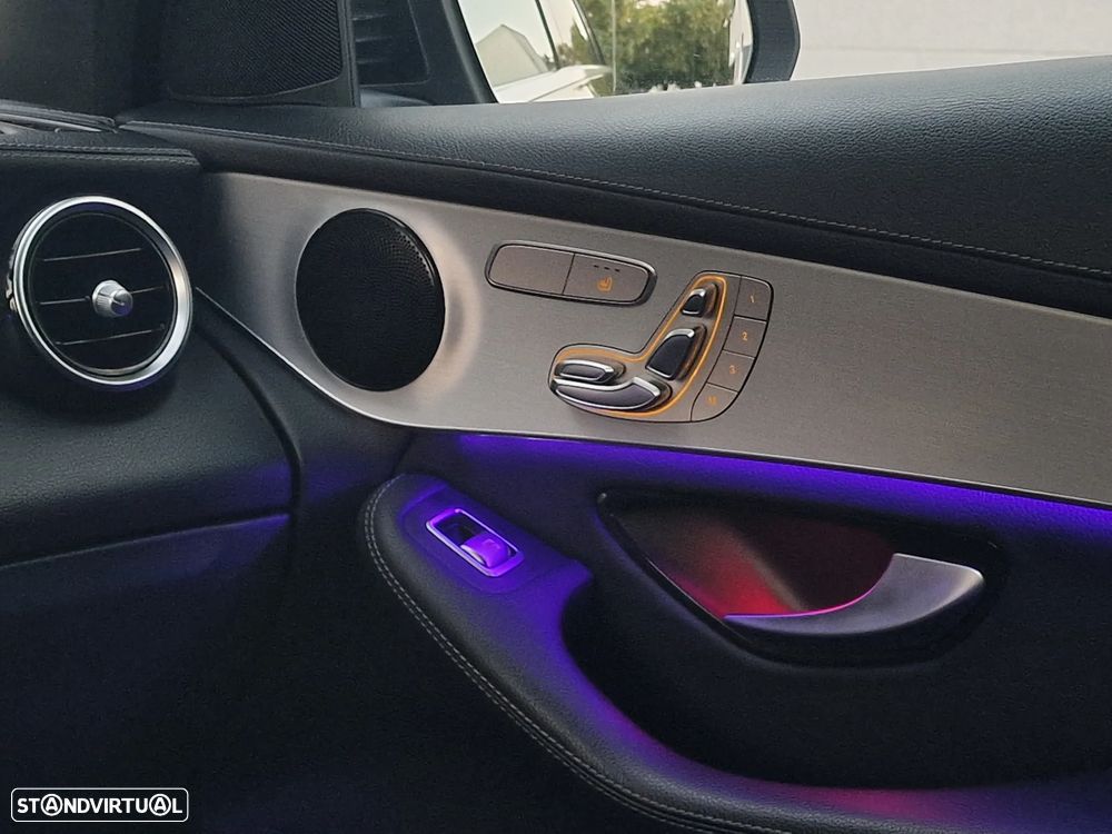 Mercedes-Benz GLC 300 de 4Matic 9G-TRONIC Exclusive - 24