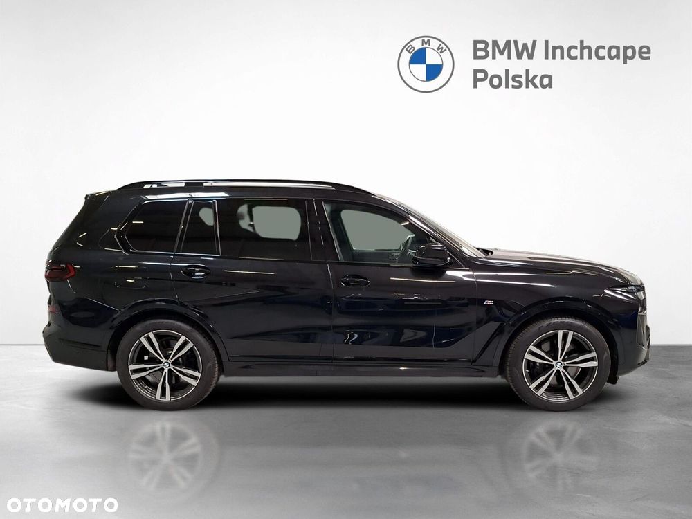 BMW X7 - 7