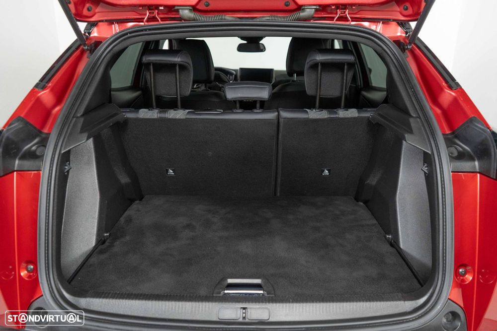 Peugeot 2008 1.2 PureTech Allure Pack EAT8 - 14