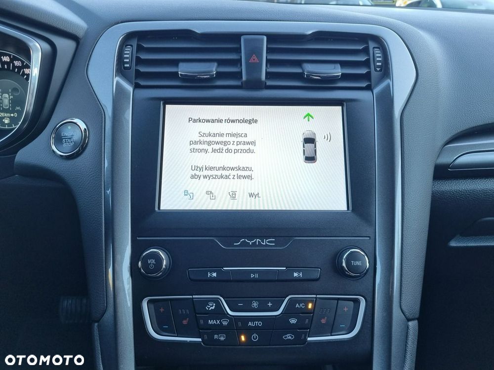 Ford Mondeo 2.0 EcoBlue Titanium - 23