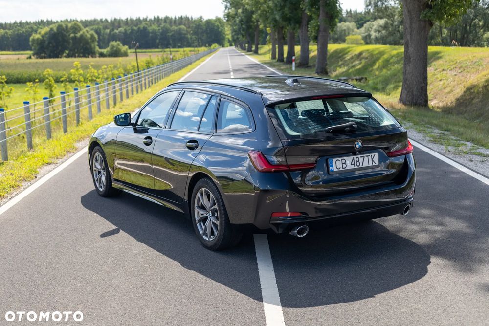 BMW Seria 3 320d xDrive MHEV Sport Line - 10