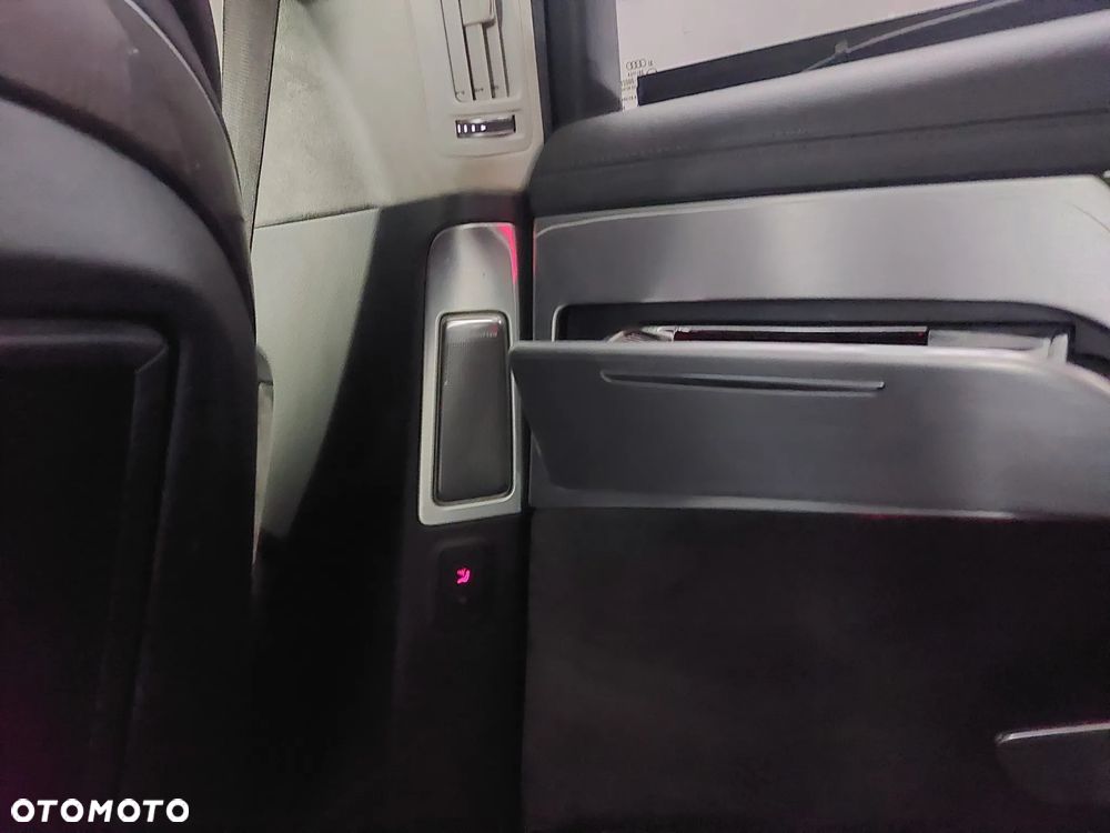 Audi A8 4.2 TDI clean diesel L Quattro - 13