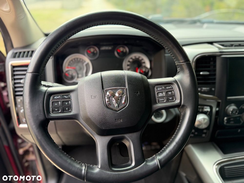 Dodge RAM 5.7 4x4 - 14