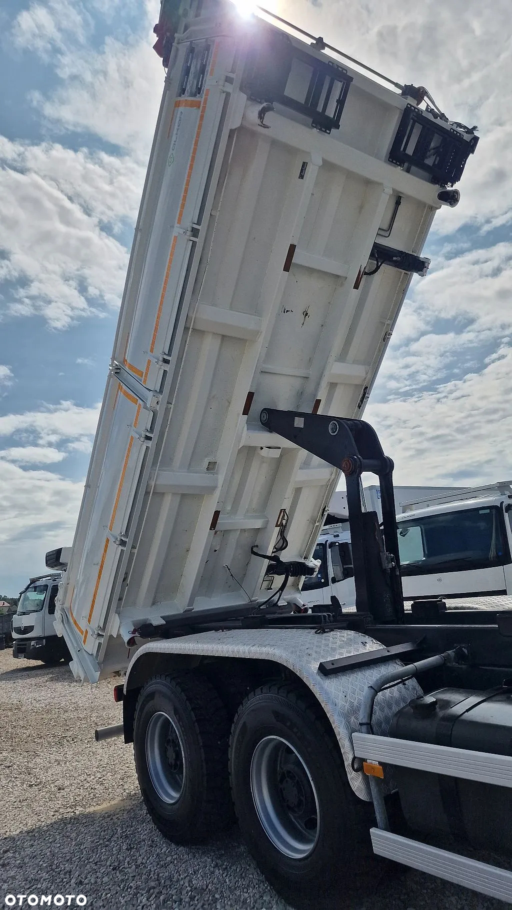Renault c430 6x4 Wywrotka trzystronna Hydroburta, Jak Nowe - 16