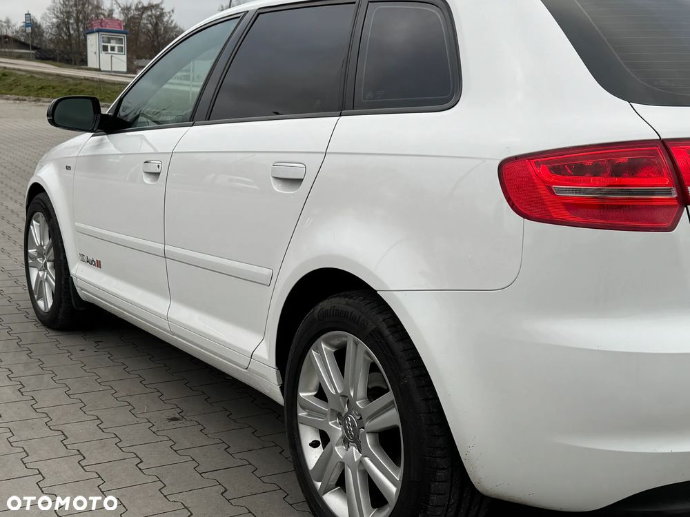 Audi A3 Sportback 1.6 TDI Attraction - 16