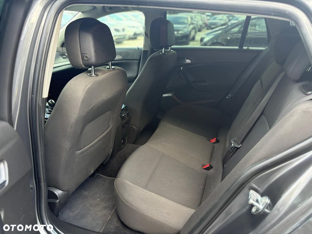 Opel Insignia 1.4 T Cosmo S&S - 10