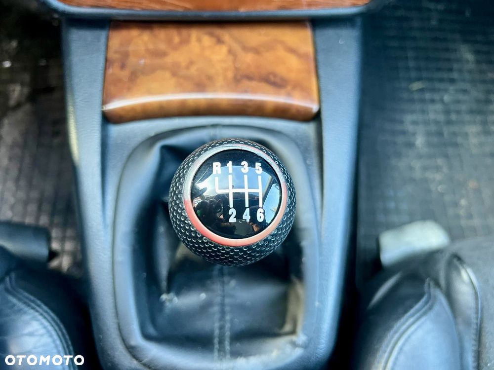 Volkswagen Passat - 19