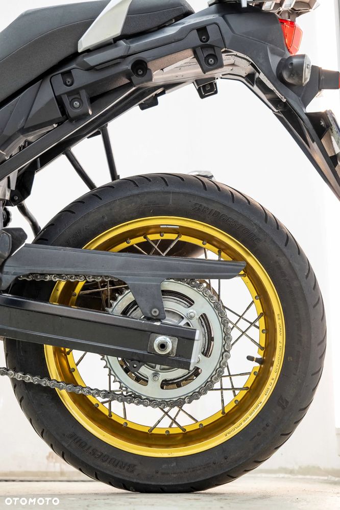 Suzuki V-STROM - 33
