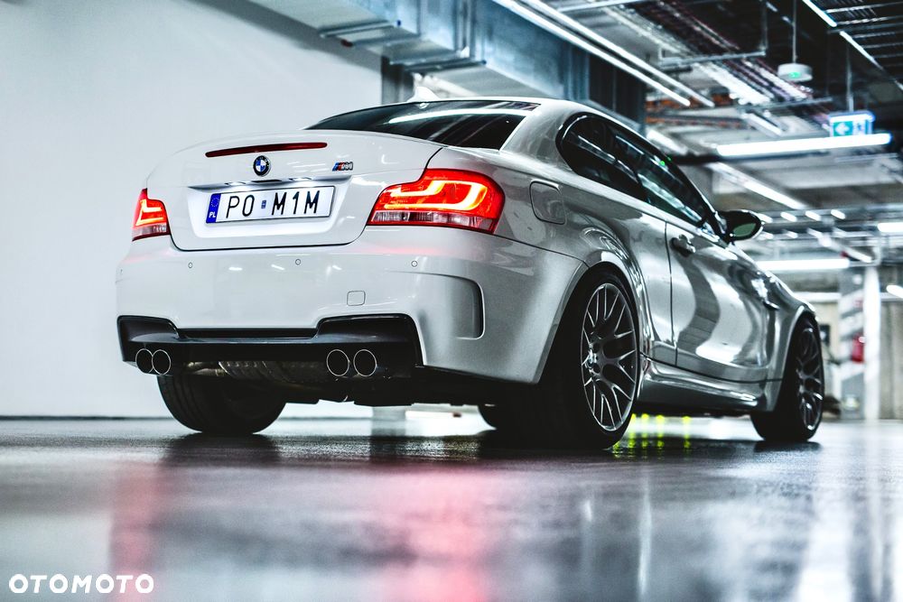 BMW 1M - 8
