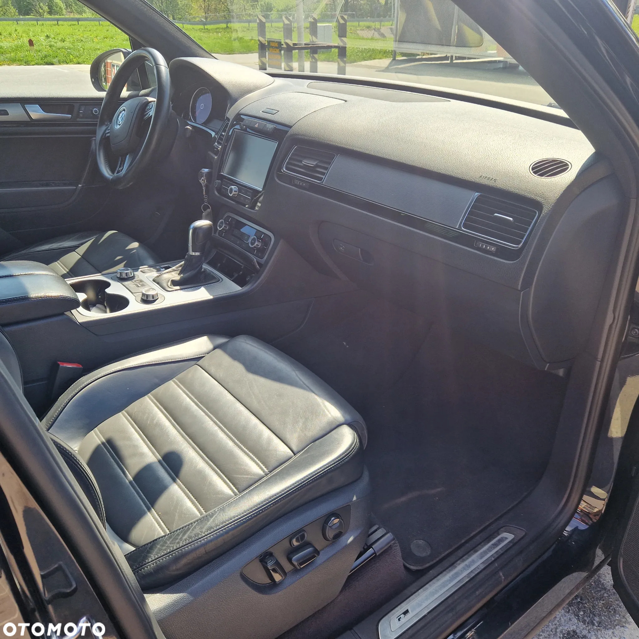 Volkswagen Touareg 3.0 V6 TDI BMT R-Style - 9