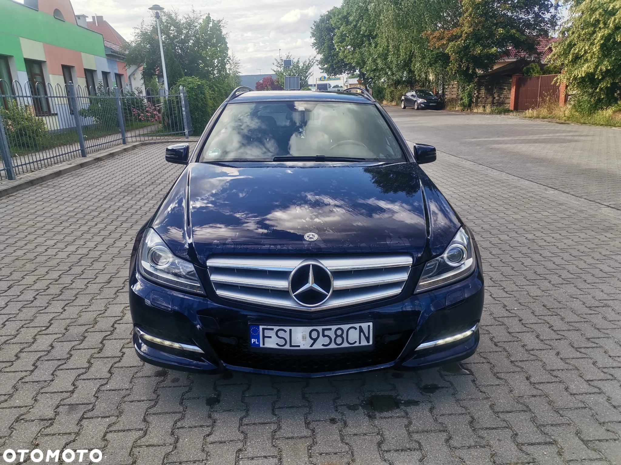 Mercedes-Benz Klasa C 220 CDI BlueEff Avantgarde - 21