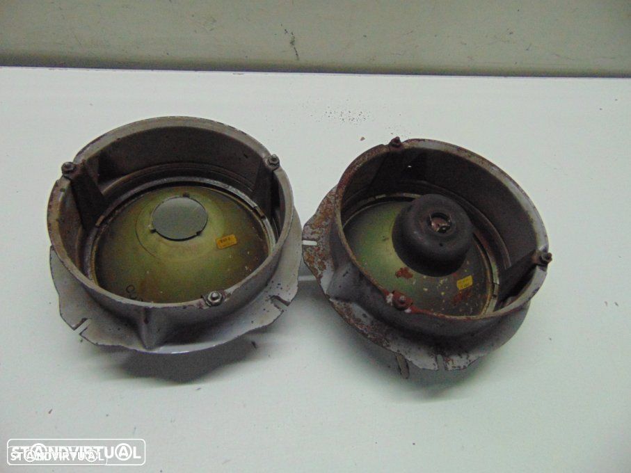 Volvo antigo - faróis - 5