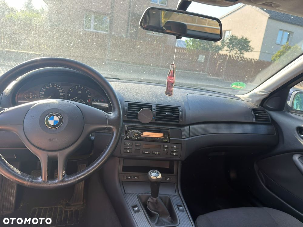 BMW Seria 3 316i - 14