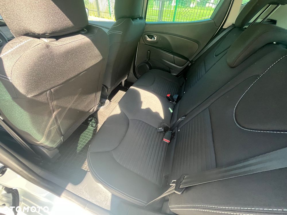 Renault Clio - 15