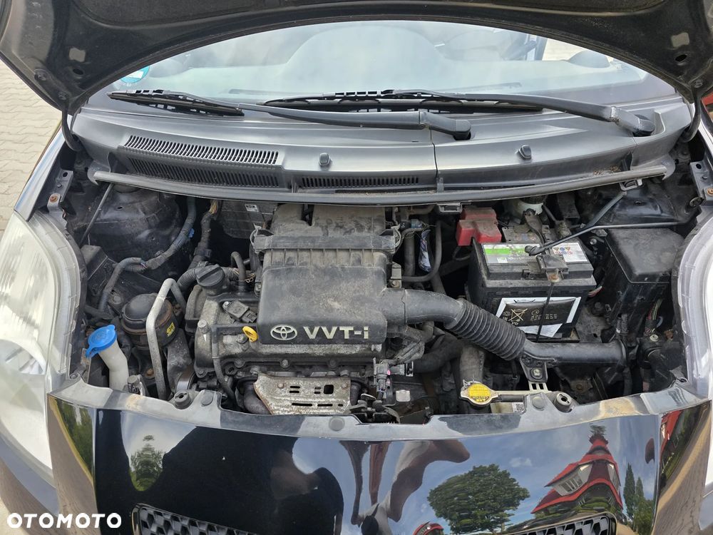 Toyota Yaris 1.3 Luna - 16
