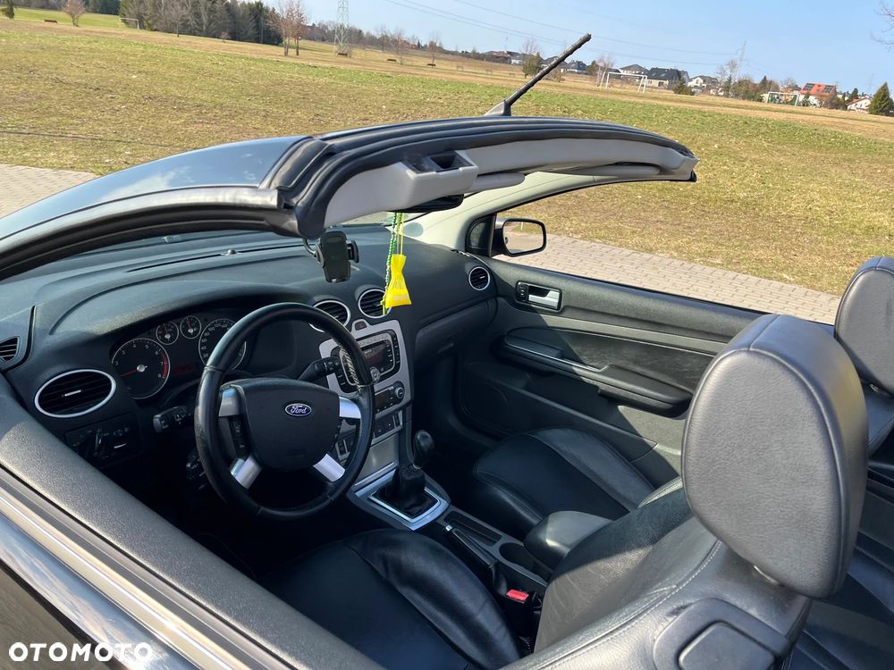 Ford Focus 2.0 16V Titanium - 5