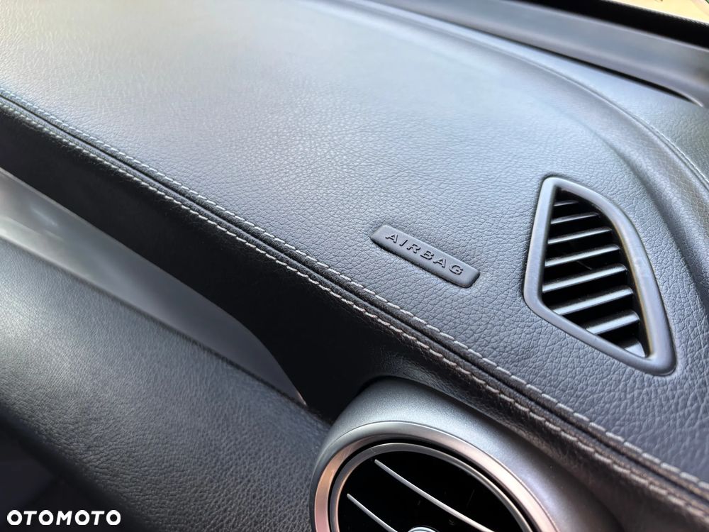 Mercedes-Benz GLC 200 d 4Matic 9G-TRONIC AMG Line - 12