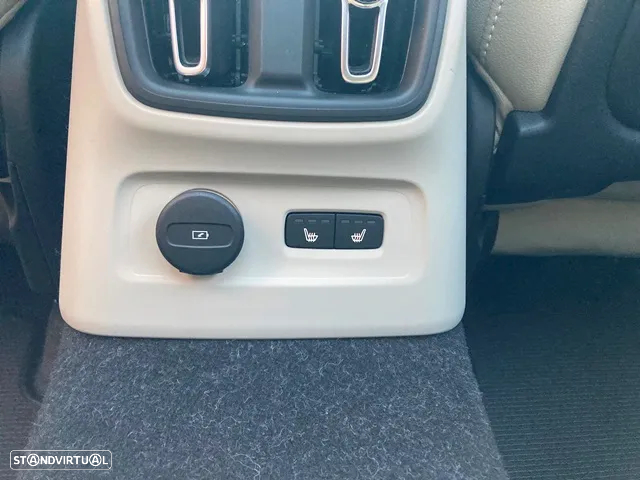 Volvo XC 40 1.5 T5 PHEV Inscription - 42