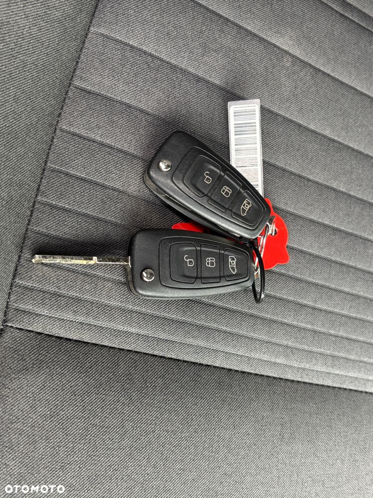 Ford Tourneo Custom 2.0 EcoBlue L2 Titanium - 33