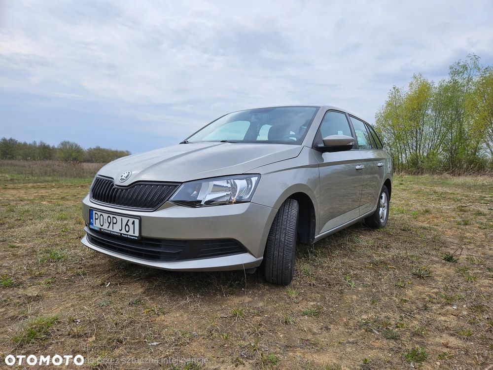 Skoda Fabia 1.2 TSI Active - 2