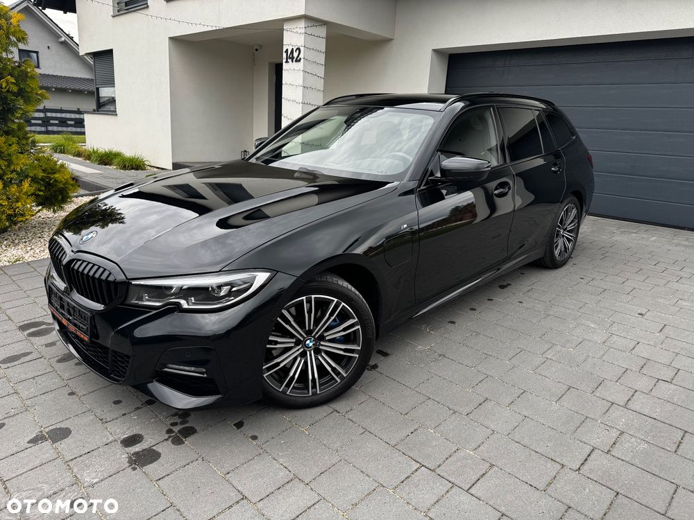 BMW Seria 3 330e xDrive M Sport - 2