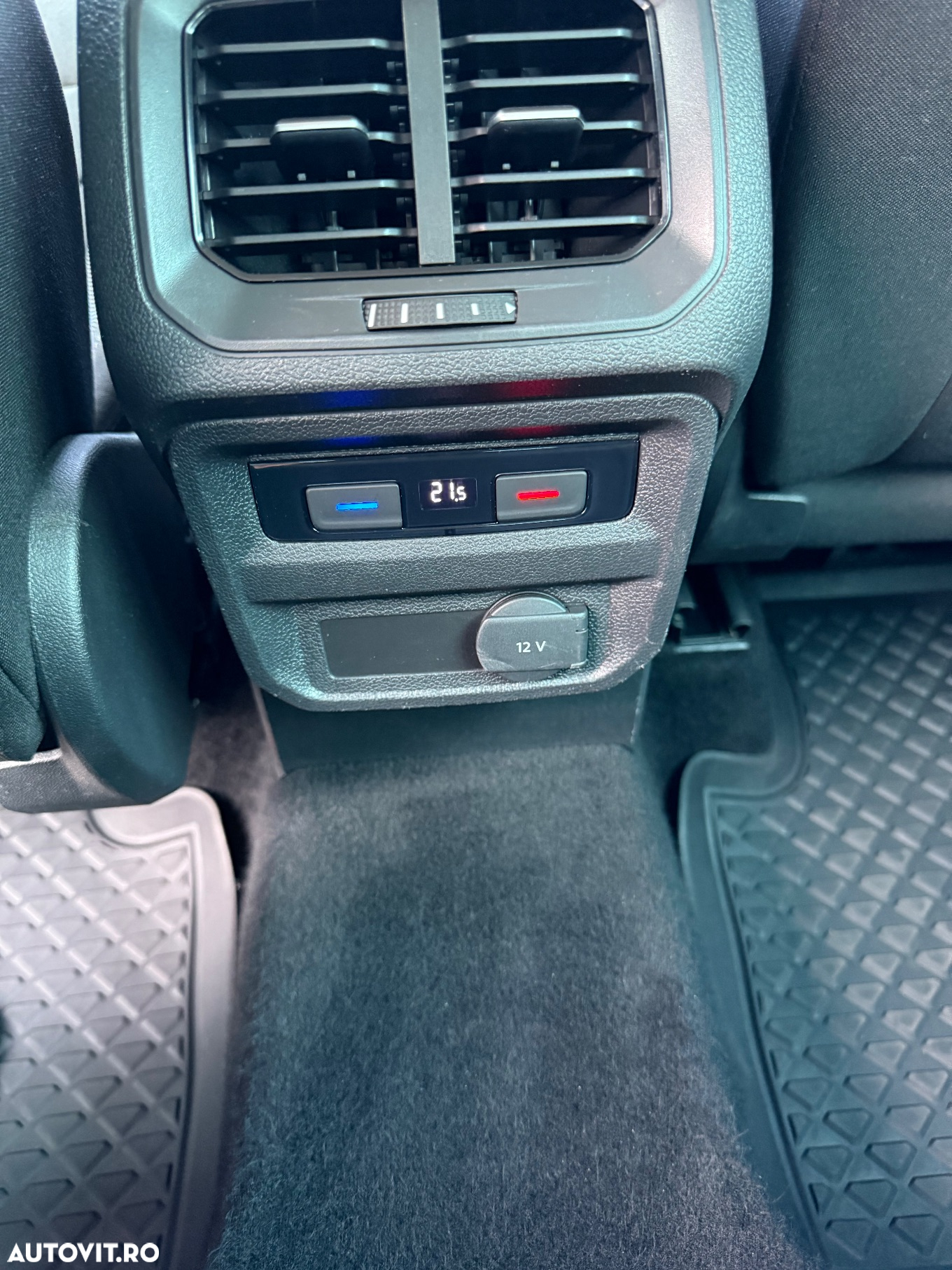 Volkswagen Tiguan 2.0 TDI 4Mot DSG Highline - 40