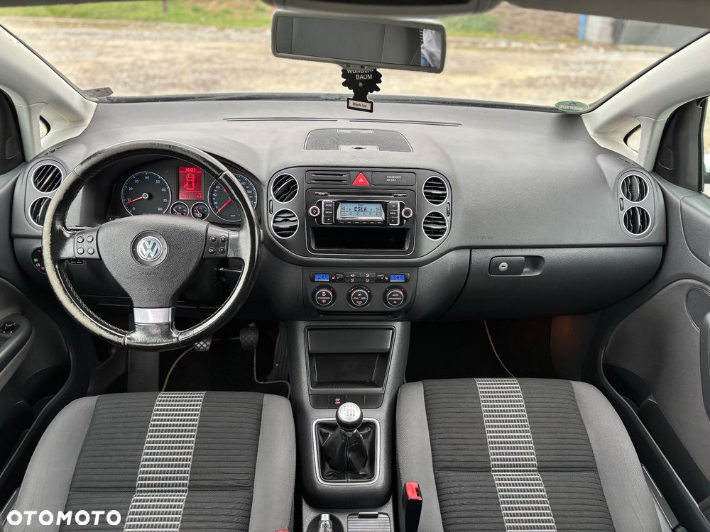 Volkswagen Golf - 11