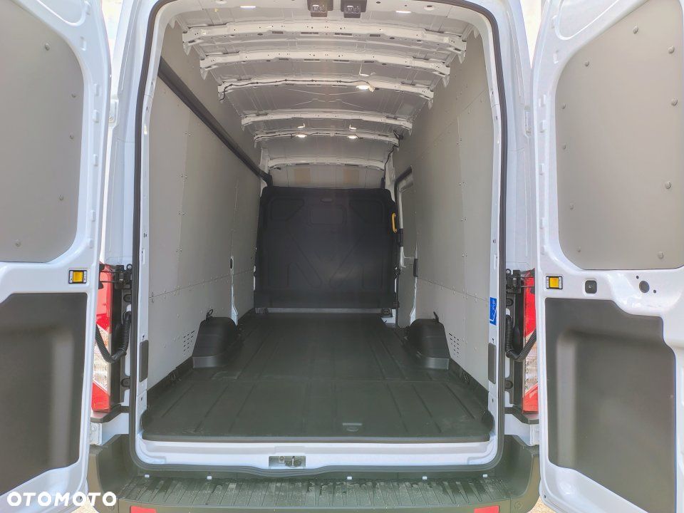 Ford Nowy Transit - 9