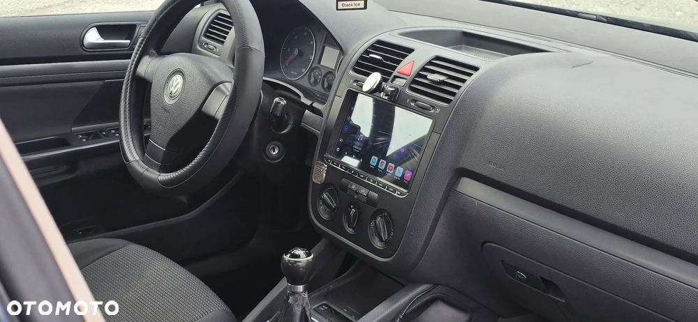 Volkswagen Jetta 1.9 TDI Trendline - 17