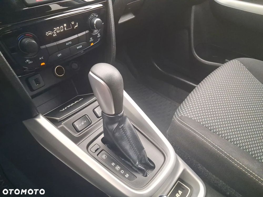 Suzuki Vitara 1.6 Premium 2WD - 30