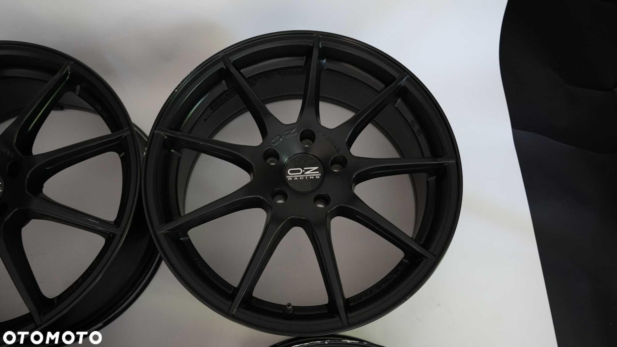 Felgi aluminiowe OZ Racing Omnia R18 5x112 ET45 8J - 6