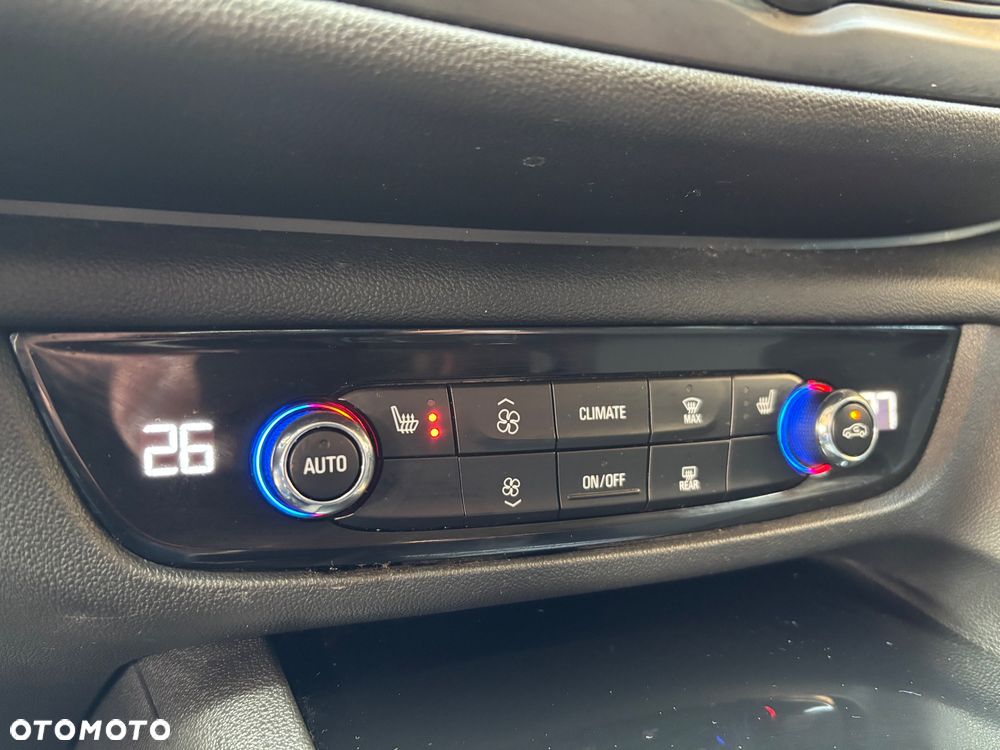 Opel Insignia 1.6 (118g) Business Innovation - 25