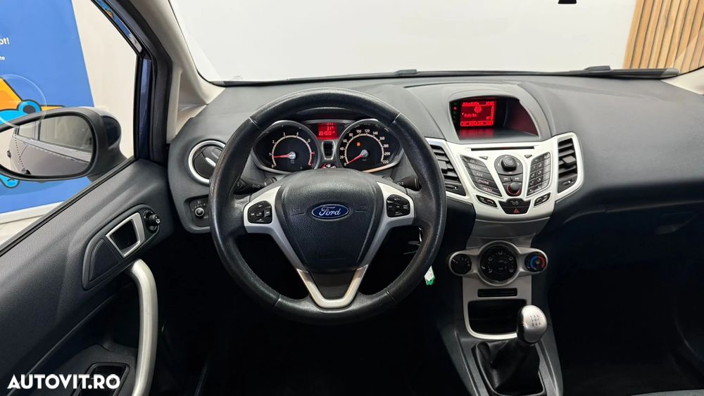 Ford Fiesta 1.6 TDCI Titanium - 22