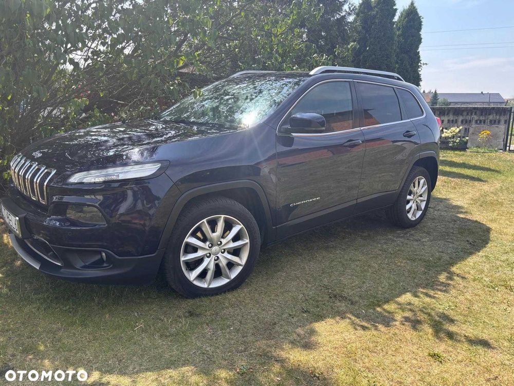 Jeep Cherokee - 1