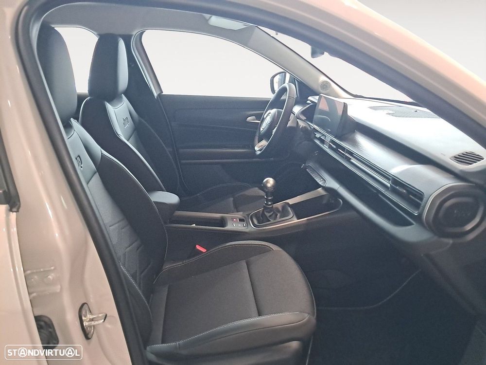 Jeep Avenger 1.2 GSE T3 Altitude - 13